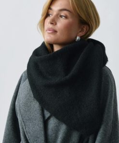 Latanyasofya.shope7e2d5dcb2 1